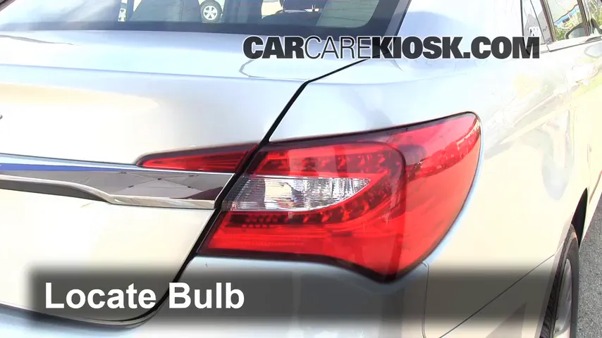 2012 Chrysler 200 LX 2.4L 4 Cyl. Sedan (4 Door) Lights
